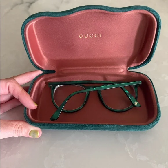 Gucci Green Round Optical Glasses with Gold Accents - Picture 2 of 3